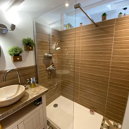 Penzion Appartement Chez L'Habitant Fréjus